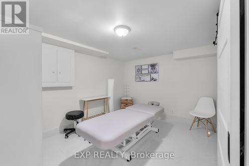 7321 Dorchester Road, Niagara Falls (Marineland), ON - 