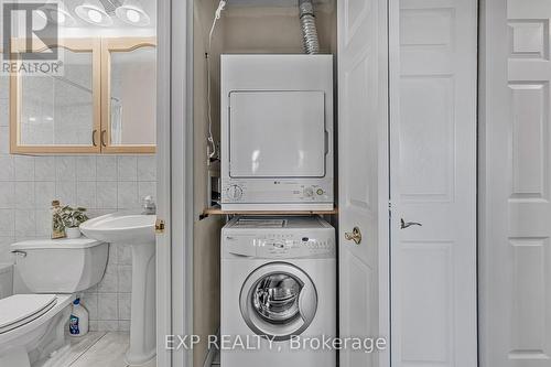301 - 264 Oakdale Avenue, St. Catharines (Oakdale), ON - Indoor Photo Showing Laundry Room