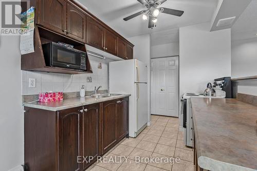301 - 264 Oakdale Avenue, St. Catharines (Oakdale), ON - Indoor Photo Showing Kitchen With Double Sink