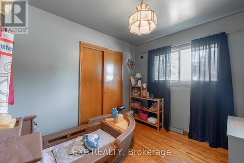 2896 Portage Road, Niagara Falls (Church'S Lane), ON - Indoor Photo Showing Bedroom