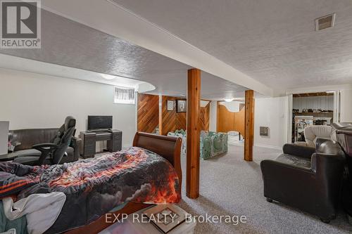 2896 Portage Road, Niagara Falls (Church'S Lane), ON - Indoor Photo Showing Other Room