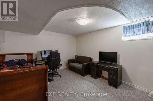 2896 Portage Road, Niagara Falls (Church'S Lane), ON - Indoor