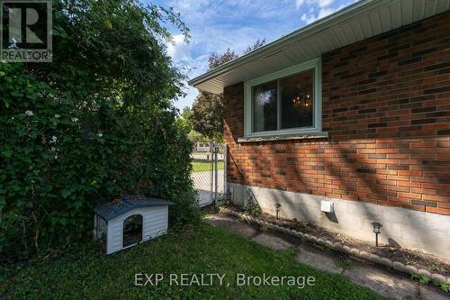 2896 Portage Road, Niagara Falls (Church'S Lane), ON - Outdoor
