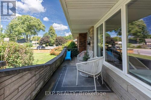 2896 Portage Road, Niagara Falls (Church'S Lane), ON - Outdoor With Deck Patio Veranda With Exterior