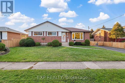 60 GRANGE AVENUE  Welland (Lincoln/Crowland), ON L3B 1G7