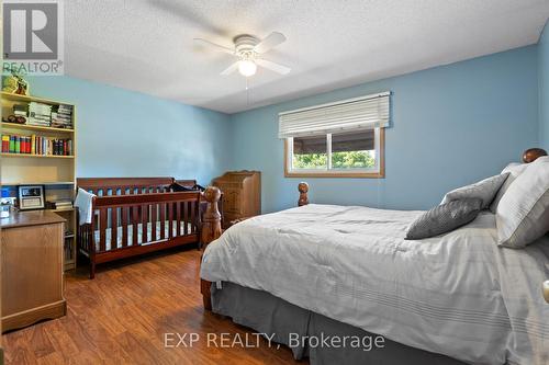 38 Capri Street, Thorold (Confederation Heights), ON - Indoor Photo Showing Bedroom