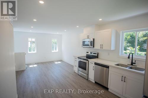 Kitchen & Dining - Garden Suite - 277 Grove Street E, Barrie (Wellington), ON - Indoor Photo Showing Kitchen With Double Sink