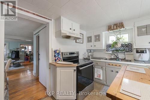 3791 Fairfield Avenue, Fort Erie (Crystal Beach), ON - Indoor Photo Showing Kitchen With Double Sink