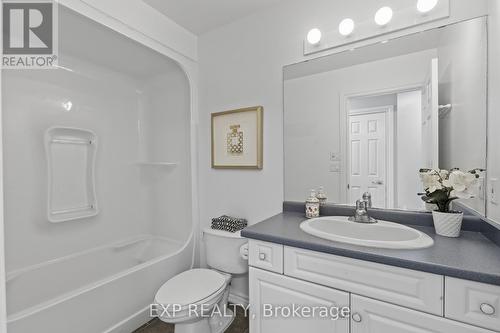 353 South Pelham Road, Welland (West Welland), ON - Indoor Photo Showing Bathroom
