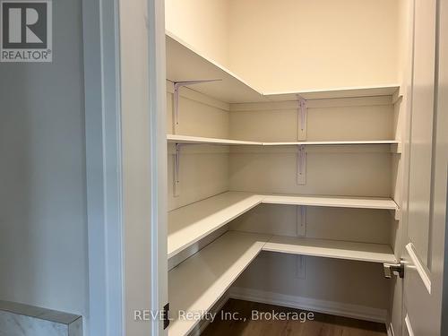 1013 Kraft Road N, Fort Erie (Crescent Park), ON - Indoor With Storage
