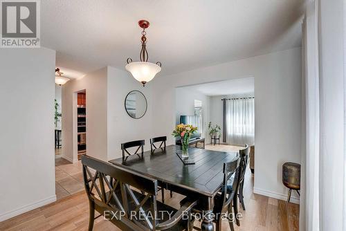 113 Oneida Place, Kitchener, ON - Indoor Photo Showing Dining Room
