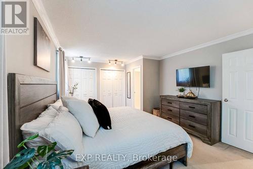 113 Oneida Place, Kitchener, ON - Indoor Photo Showing Bedroom