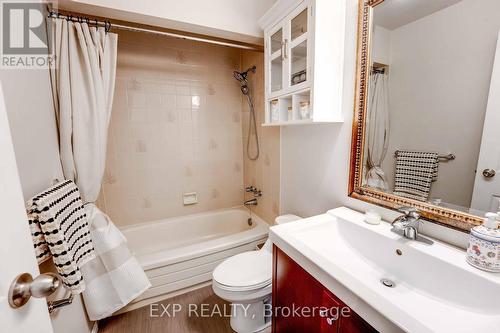 113 Oneida Place, Kitchener, ON - Indoor Photo Showing Bathroom