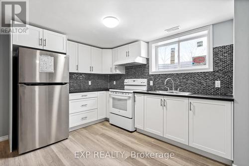 Lower - 92 Margery Avenue, St. Catharines (Haig), ON - Indoor Photo Showing Kitchen