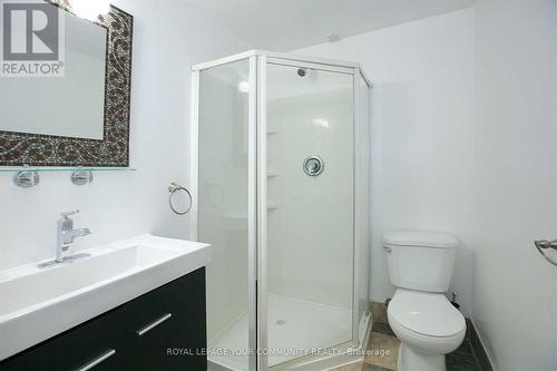 8 Stanwood Crescent, Toronto, ON - Indoor Photo Showing Bathroom