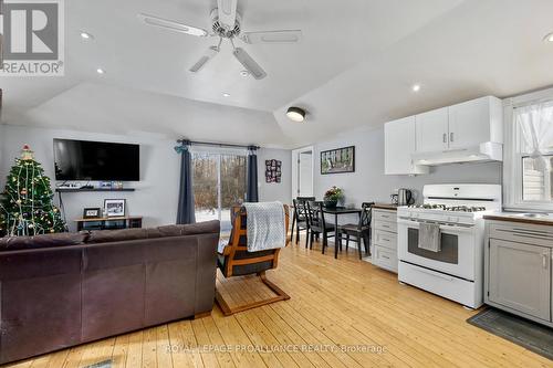 137 Puffball Inn Road, Trent Hills, ON - Indoor Photo Showing Kitchen