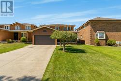 71 MARIETA STREET  Vaughan, ON L4L 7T2