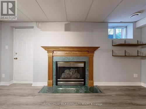 68 Regent Street, Richmond Hill, ON - Indoor Photo Showing Living Room With Fireplace