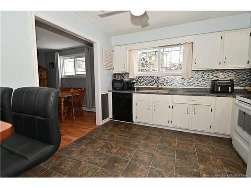 28 Huron Ave, Fredericton, NB 