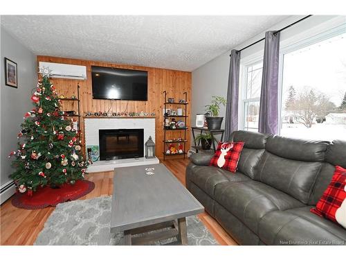 28 Huron Ave, Fredericton, NB 