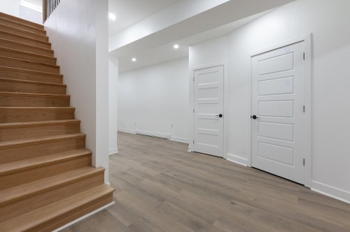 Sous-sol - 5566 Boul. St-Michel, Montréal (Rosemont/La Petite-Patrie), QC - Indoor Photo Showing Other Room