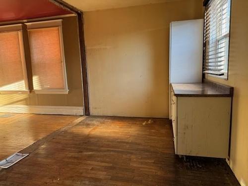 136 Dease Street, Thunder Bay, ON - Indoor Photo Showing Other Room