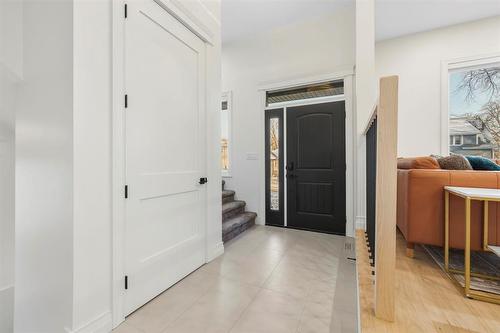 345 Beaverbrook Street, Winnipeg, MB - Indoor Photo Showing Other Room