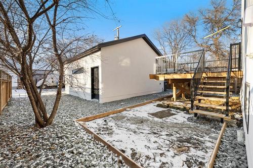 345 Beaverbrook Street, Winnipeg, MB - Outdoor