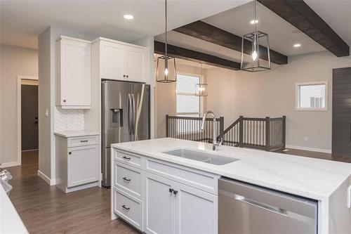 111 Oshanski Pl, West St Paul, MB 