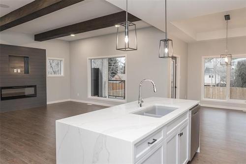 111 Oshanski Pl, West St Paul, MB 