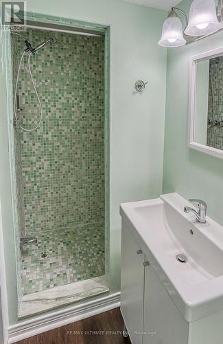 7 Chopin Avenue, Toronto, ON - Indoor Photo Showing Bathroom