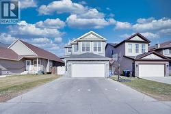 77 Saddleland Drive NE  Calgary, AB T3J 5J3