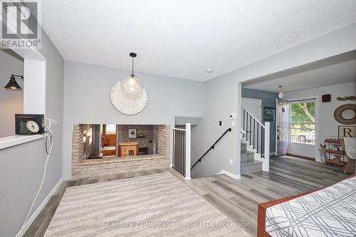 Dining room combined with living room - 15 Malkin Avenue, Fort Erie (Lakeshore), ON - Indoor