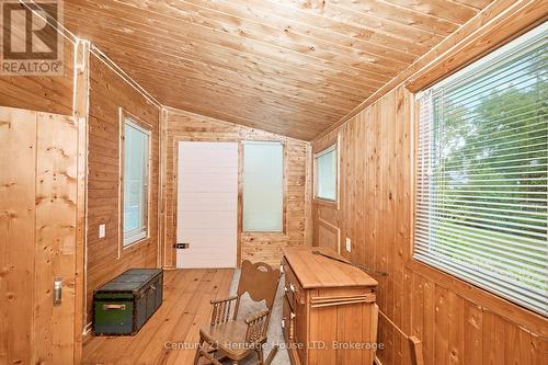 Extra room on lower level - lots of natural light - 15 Malkin Avenue, Fort Erie (Lakeshore), ON - Indoor Photo Showing Other Room