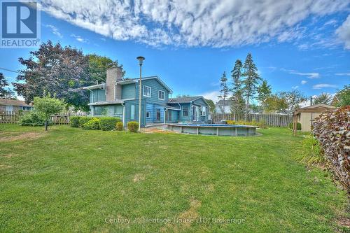 Spacious backyard with gardens and fence - 15 Malkin Avenue, Fort Erie (Lakeshore), ON - Outdoor