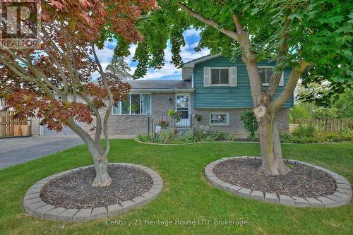 Front view of the house and yard - 15 Malkin Avenue, Fort Erie (Lakeshore), ON - Outdoor