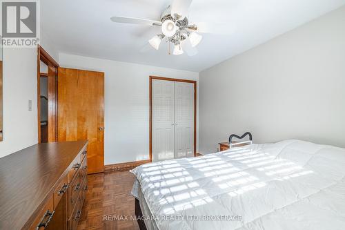 5923 Keith Street, Niagara Falls (Church'S Lane), ON - Indoor Photo Showing Bedroom