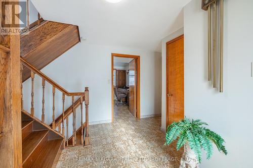 5923 Keith Street, Niagara Falls (Church'S Lane), ON - Indoor Photo Showing Other Room