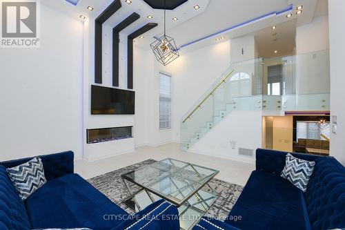 4637 James Austin Drive, Mississauga, ON - Indoor