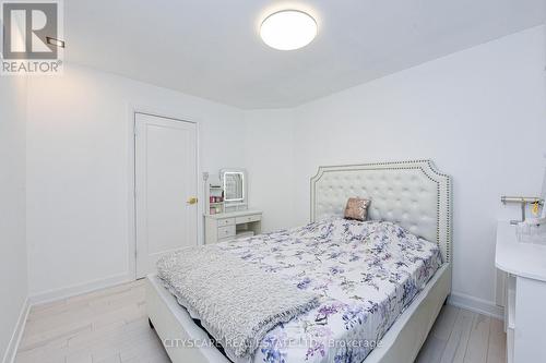 4637 James Austin Drive, Mississauga, ON - Indoor Photo Showing Bedroom