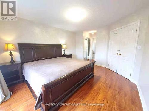 24 Golden Oak Avenue, Richmond Hill, ON - Indoor Photo Showing Bedroom