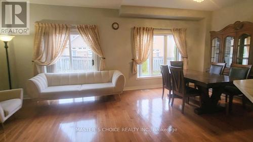 24 Golden Oak Avenue, Richmond Hill, ON - Indoor Photo Showing Dining Room