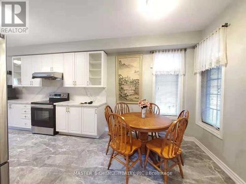 24 Golden Oak Avenue, Richmond Hill, ON - Indoor