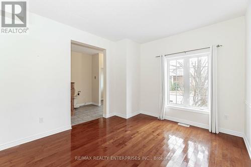 2341 Vanessa Drive, Burlington, ON - Indoor Photo Showing Other Room