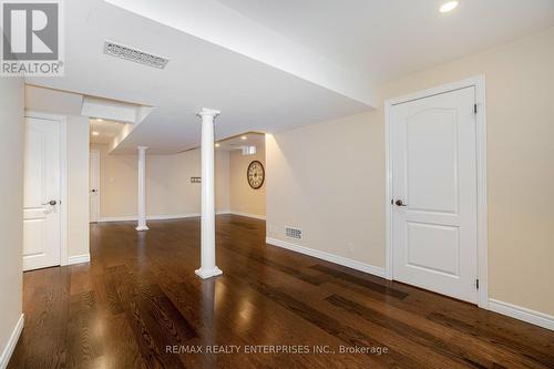 2341 Vanessa Drive, Burlington, ON - Indoor Photo Showing Other Room