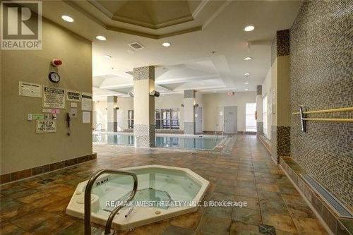 1812 - 339 Rathburn Road W, Mississauga, ON - Indoor Photo Showing Other Room