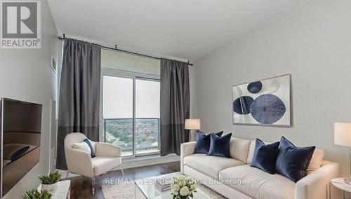 1812 - 339 Rathburn Road W, Mississauga, ON - Indoor Photo Showing Living Room