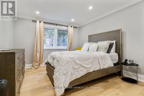 2498 Robin Drive, Mississauga, ON - Indoor Photo Showing Bedroom