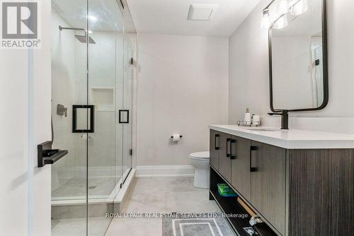 2498 Robin Drive, Mississauga, ON - Indoor Photo Showing Bathroom