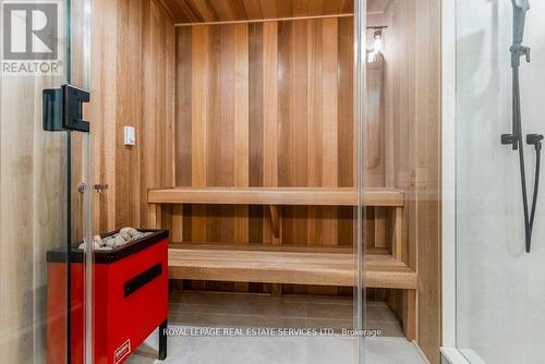 2498 Robin Drive, Mississauga, ON - Indoor